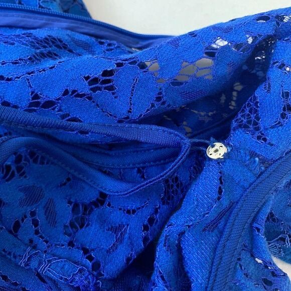 Alexia Admor Kendall Lace Cap Sleeve Sheath Dress - Picture 6 of 10